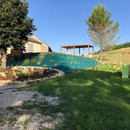 La Case A Nini Paisible Maison Avec Piscine 펜션 *