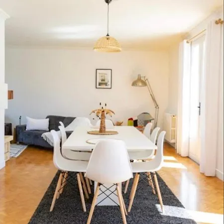 펜션 La Case A Nini Paisible Maison Avec Piscine Peyrilles