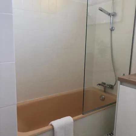 펜션 La Case A Nini Paisible Maison Avec Piscine Peyrilles